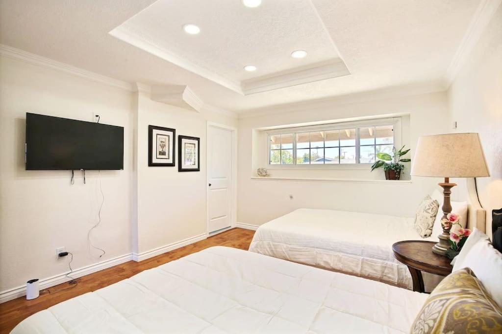 5 Rooms Villa Near Disneyland, Golf Course And Trial To Beach Santa Ana Eksteriør bilde